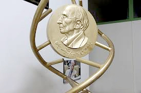 تفوّقه العلمي خلال سنوات دراسته في ألمانيا خلق له اسماً ناصعاً