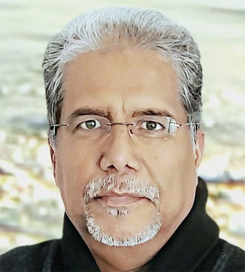 الباحث يحاول فتح نافذة على الميثولوجيا والفلسفة في مجتمع مازال يرى في الفلسفة هرطقة أو زندقة