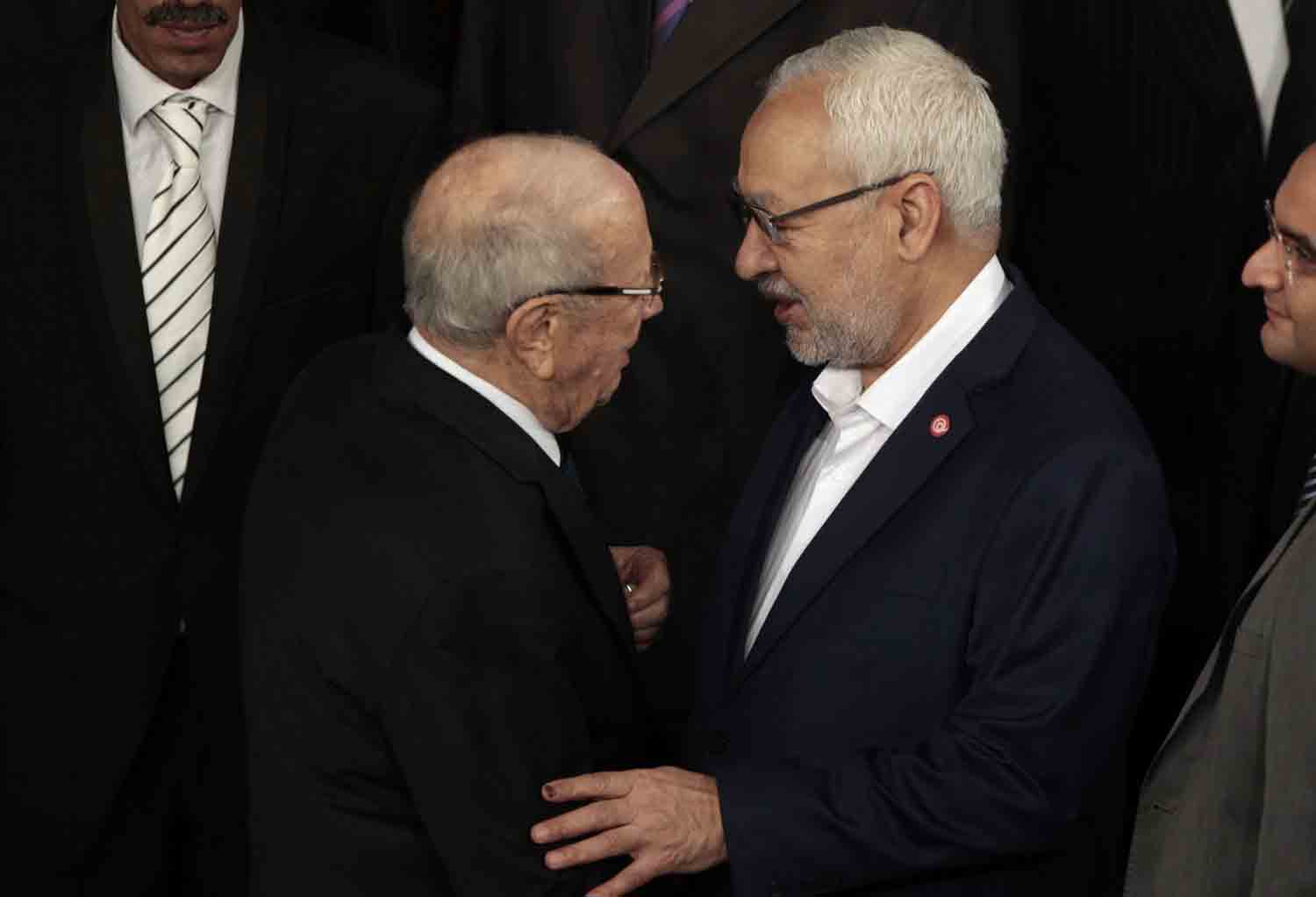 لقاء أعاد الإسلاميين إلى المعادلة